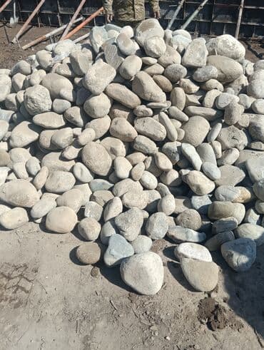 аппарат для пескаблок: Камни Таш арзан камни для фундамента ручная погрузка зил камни камни — 2