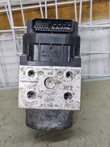 купить передний бампер на ауди 80 б4: Блок ABS Volkswagen 1999 г., Б/у, Оригинал, Германия — 2