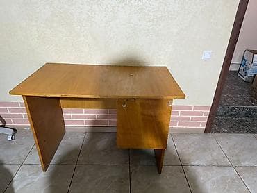 small table: Письменный/компьютерный стол — 2