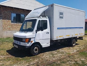 Унаа: Жеңил жүк ташуучу унаа, Mercedes-Benz, Стандарт, 3 т, Колдонулган — 2