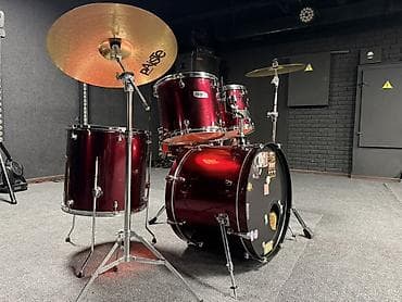 малый барабан: Mapex комплект Размеры 22, 16 малый 14 Тарелки Paiste 101. Hi hat — 5