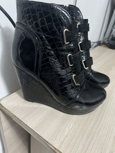 челси обувь женская: Ботинки, 37, Balenciaga, Б/у, цвет - Черный — 2