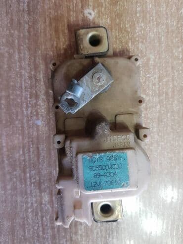 реечный домкрат: Замок багажника Nissan Б/у, Оригинал, Япония — 3