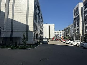 подвал: Помещение в цокольном уровне в современном жилом комплексе. Основные — 2