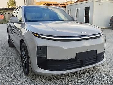 byd e3: Lixiang L6: 2024 г., Электромобиль, Кроссовер — 2