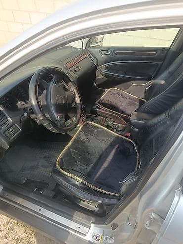 Продажа авто: Honda Accord: 1999 г., Автомат, Седан — 1