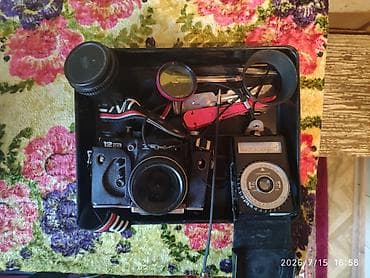 eos 1100d: Пленочный фотоаппарат «Зенит-12cd» с комплектом аксессуаров — 1