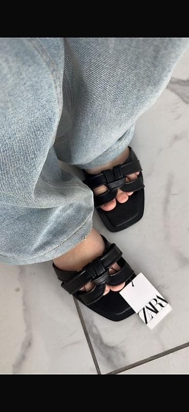 adidas 28: Босоножки, 39, Zara, Новый, цвет - Розовый, Самовывоз, Бесплатная доставка, Платная доставка — 1