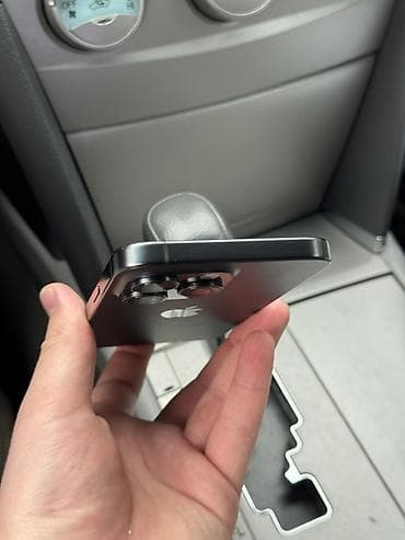 iphone x pro: IPhone 15 Pro Max, Б/у, 512 ГБ, Black Titanium, Защитное стекло, Чехол, Кабель, 86 % — 7