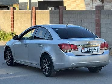 Chevrolet Cruze: 2011 г., 1.6 л, Автомат, Бензин, Седан — 3