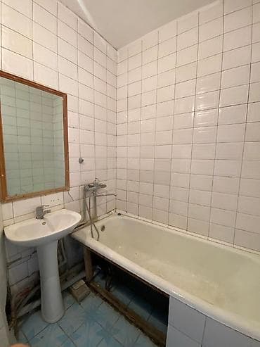 105: 2 комнаты, 60 м², Восток-5 мкр 105 серия, 9 этаж, Старый ремонт — 9