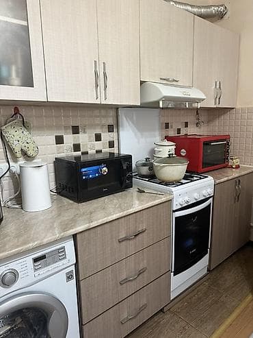 свечи хозяйственные: Кухонный гарнитур с рабочей зоной и мойкой Все вместе в комплекте. - — 3