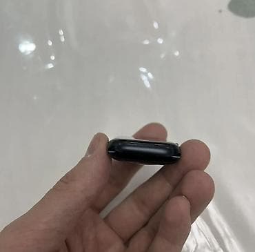 Смарт-часы: Apple Watch Series 7, 41mm. Аккумулятор: 95%. Покупался в iStore — 6