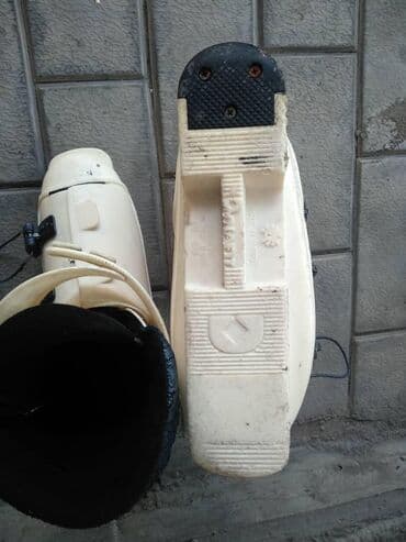 прокат сноубордов бишкек: Продаю ботинки для лыж. 37-38 размер. В подарок лыжи. Цена 4000 сом — 6