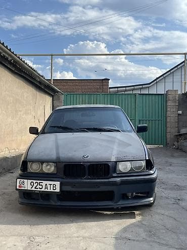 one stop: BMW 3 series: 1993 г., 2 л, Механика, Бензин, Седан — 1
