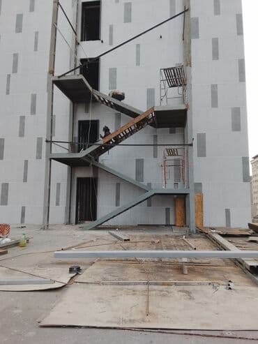 железный: Металлическая лестница Для дома, Форма лестницы: Много-маршевая — 5