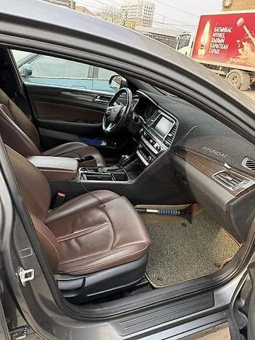 Hyundai Sonata: 2018 г., Автомат, Газ