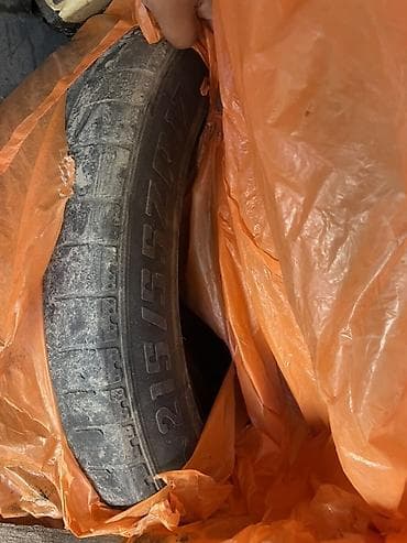 Летняя шина для легкового автомобиля. Параметры: - Размер: 215/55 R17