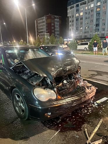 Mercedes-Benz C-Class: 2004 г., 2.6 л, Автомат, Бензин, Седан — 6
