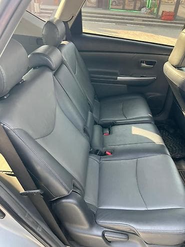 тайота плас: Toyota Prius V: 2013 г., 1.8 л, Автомат, Гибрид, Универсал — 3