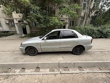 Daewoo Lanos: 2001 г., 1.5 л, Автомат, Бензин, Седан