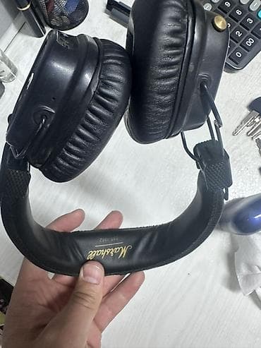 планшет iphone: Беспроводные накладные наушники Marshall (серия Major) - Форм-фактор — 3