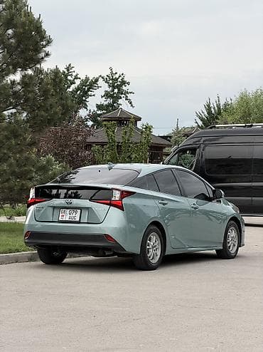 тойота приус с: Toyota Prius: 2019 г., 1.8 л, Вариатор, Гибрид, Лифтбек — 2
