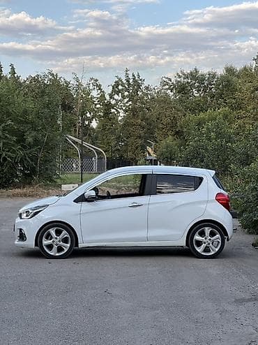 Chevrolet Spark: 2016 г., Бензин, Хэтчбэк — 8