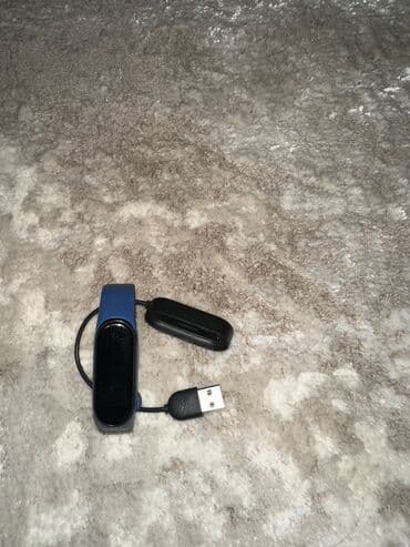 Продаю фитнес браслет Xiaomi Mi band 4. В идеальном состоянии в