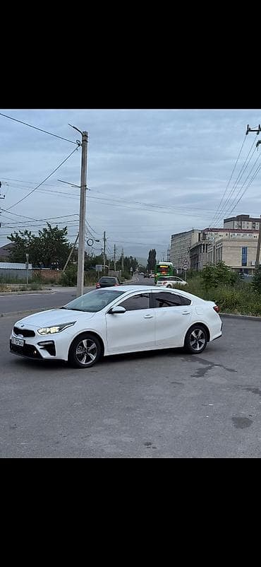 byd e3: Kia Cerato: 2019 г., 1.6 л, Автомат, Бензин, Седан — 1
