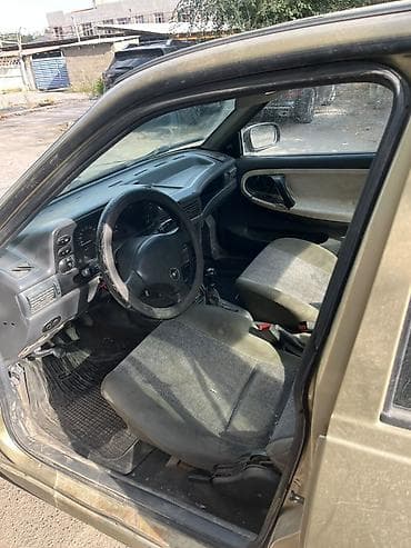 авто лейлек: Daewoo Nexia: 2005 г., 1.5 л, Кол менен иштөөчү, Бензин, Седан — 4