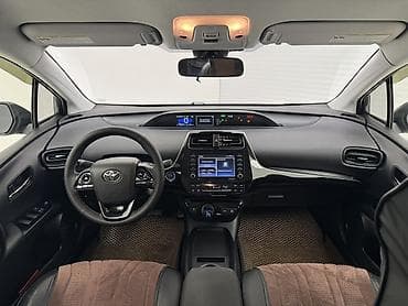 prius: Toyota Prius: 2021 г., 1.8 л, Вариатор, Гибрид, Лифтбек — 2