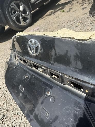 Крышка багажника Toyota, Оригинал — 3