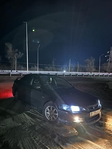 amg petronas: Honda Accord: 1999 г., 2 л, Механика, Бензин, Седан — 7