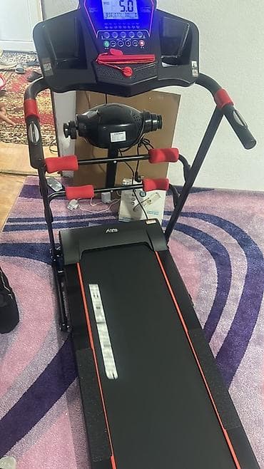 Беговая дорожка домашняя с мультимедийной консолью и вибропоясом -