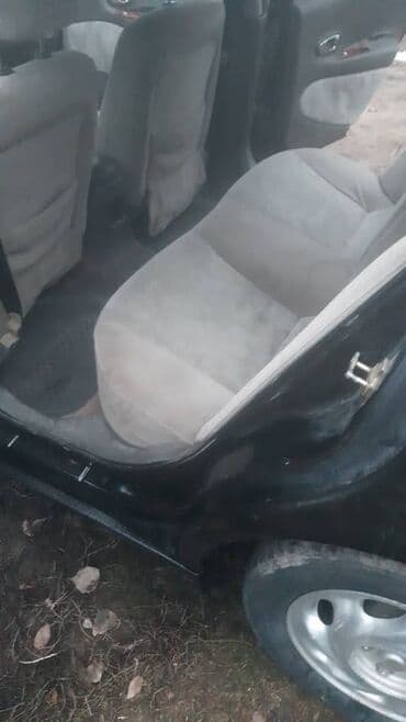 бублик на матиз: Daewoo Leganza: 1998 г., 1.5 л, Механика, Бензин, Седан — 4