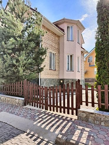 Үйлөр: Продаём свой 2-этажный коттедж в центре отдыха «Кейсар» (Чолпон-Ата) — 1