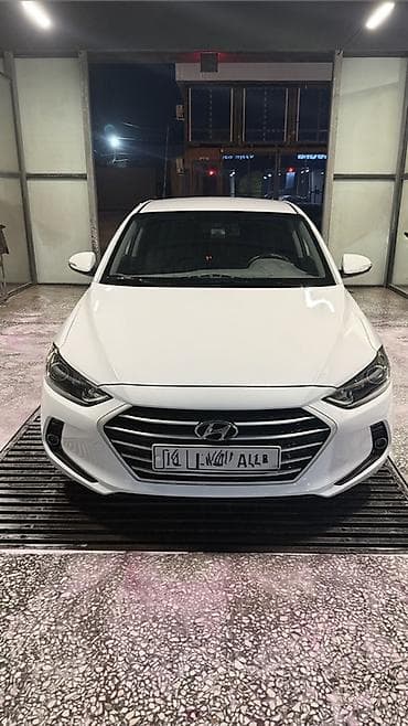 Hyundai Elantra: 2018 г., 1.6 л, Автомат, Бензин, Седан — 2