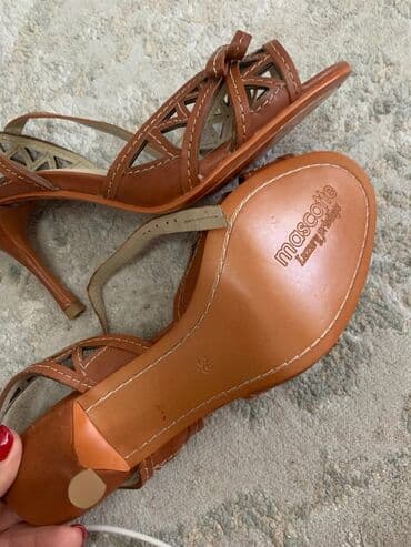 Босоножки, сандалии, шлепанцы: Басаношкат37-5 38 — 1