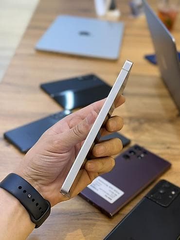 iphone 10plus: Samsung Galaxy S25 Ultra, Б/у, 256 ГБ, цвет - Серебристый, В рассрочку, 1 SIM, eSIM — 2