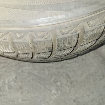 шины на зиму: Продаю 20 000 сом пару зимних шин LING LONG (без шипов). Размер — 5