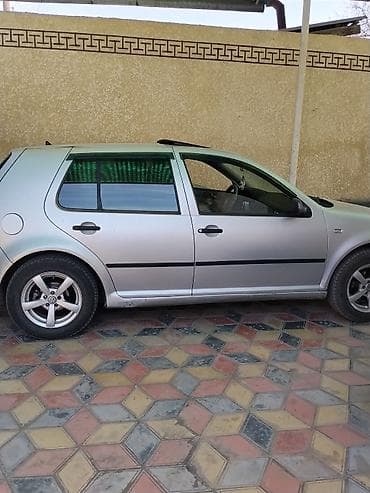 Volkswagen Golf: 2000 г., 1.4 л, Механика, Бензин, Хэтчбэк