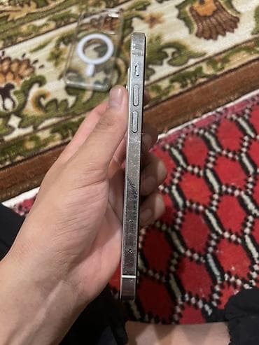 IPhone 12 Pro, Б/у, 128 ГБ, Серебристый, Чехол, 85 %