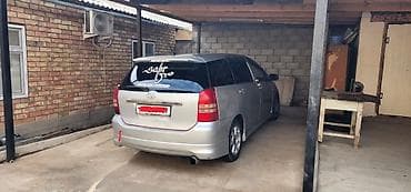 Toyota WISH: 2003 г., Минивэн — 5