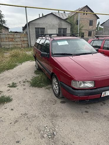 Унаа сатуу: Volkswagen Passat: 1991 г., 1.8 л, Кол менен иштөөчү, Бензин, Универсал — 2