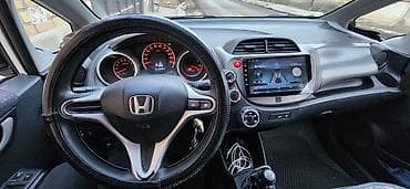 mazda demio 2004: Honda Jazz: 2010 г., 1.4 л, Механика, Бензин, Хэтчбэк — 5