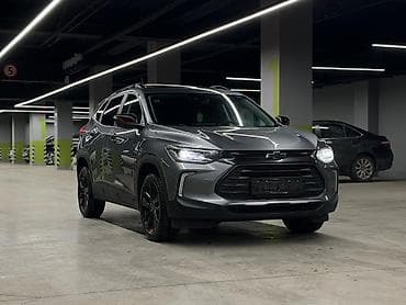 машина срочно продаю: Chevrolet Tracker: 2022 г., 1.3 л, Автомат, Бензин — 1