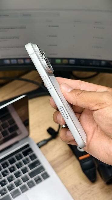 IPhone 17 Pro, Б/у, 512 ГБ, Серебристый, Коробка, 100 % — 3