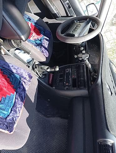 wuling mini ev: Audi 100: 1994 г., Седан — 5