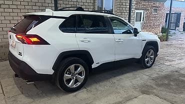 Продажа авто: Toyota RAV4: 2022 г., 2.5 л, Автомат, Бензин, Кроссовер — 6